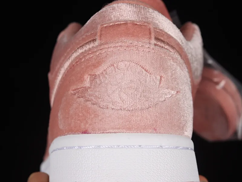 All categories Air Jordan Jordan series basketball shoes Air Jordan 1 Low G version pure original Air Jordan 1 Low "Pink Velvet" AJ1 Joe 1 velvet pink low-top basketball shoes DQ8396-600